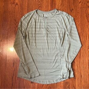 Athleta Pacifica Illume UPF Fitted Top, Shadow Olive Green, Size Large